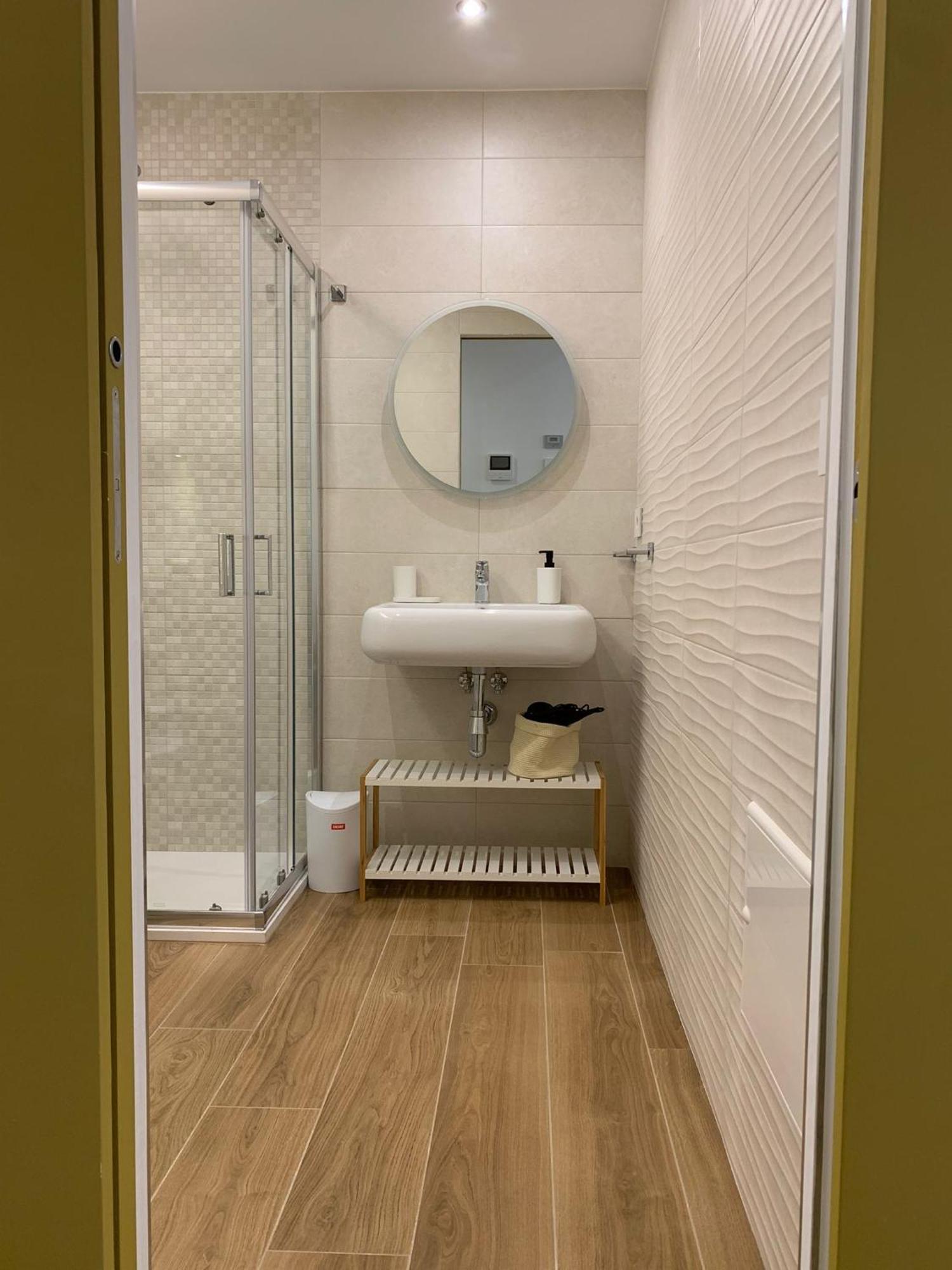 Ferienwohnung Domus13-With Private Parking Bari Exterior foto