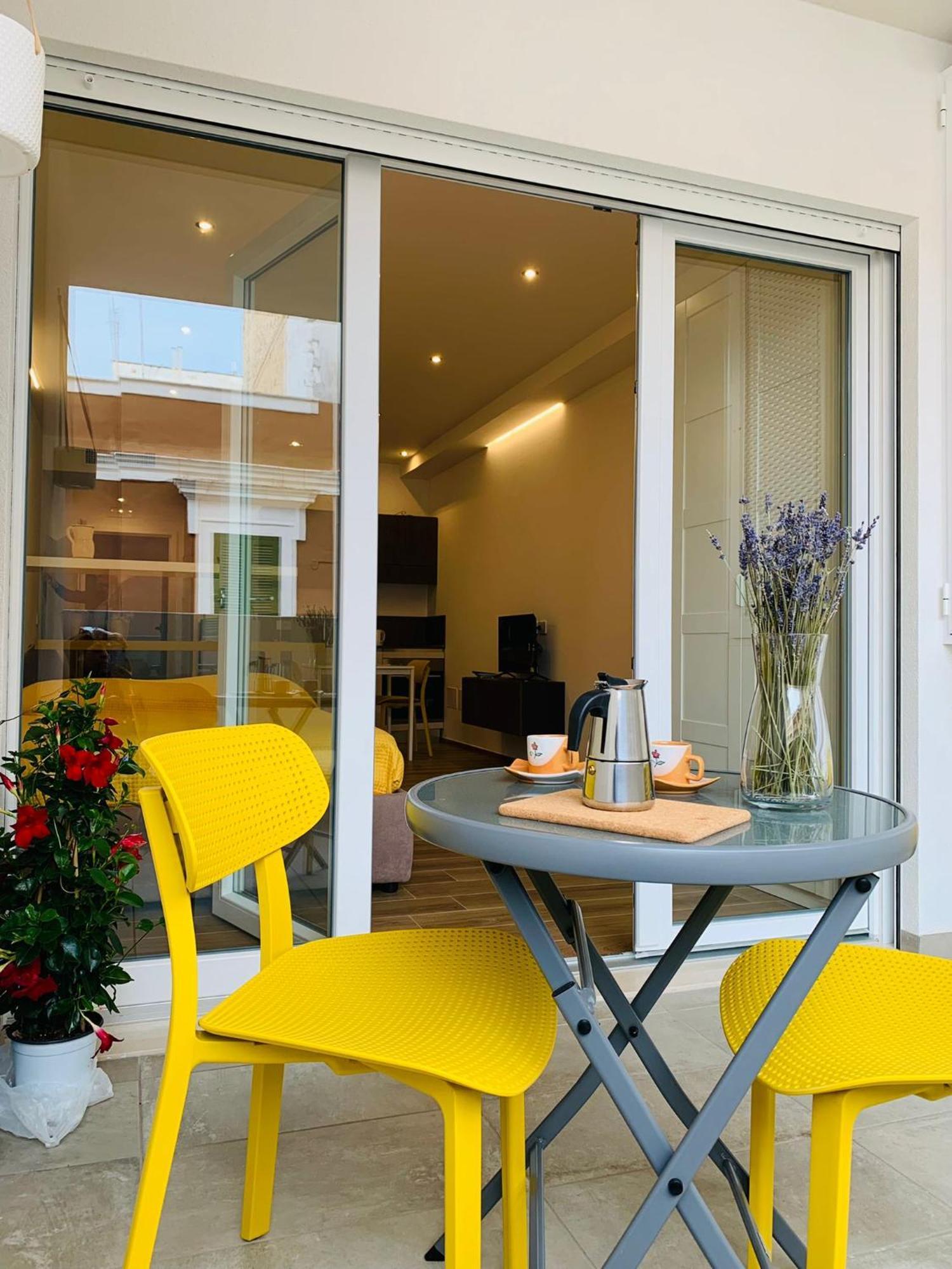 Ferienwohnung Domus13-With Private Parking Bari Exterior foto